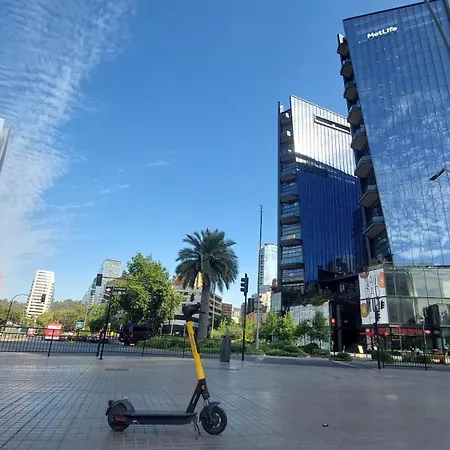 Steps From Costanera Center Apartamento